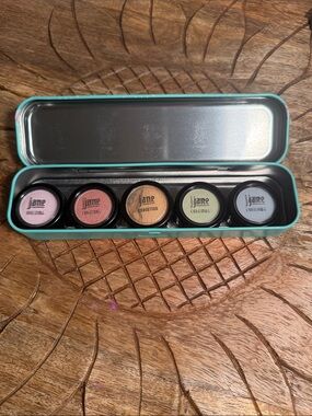 NWT Jane Mini Eyeshadow Set - Pink, Coral, Gold, Olive, Silver-Blue set of 5